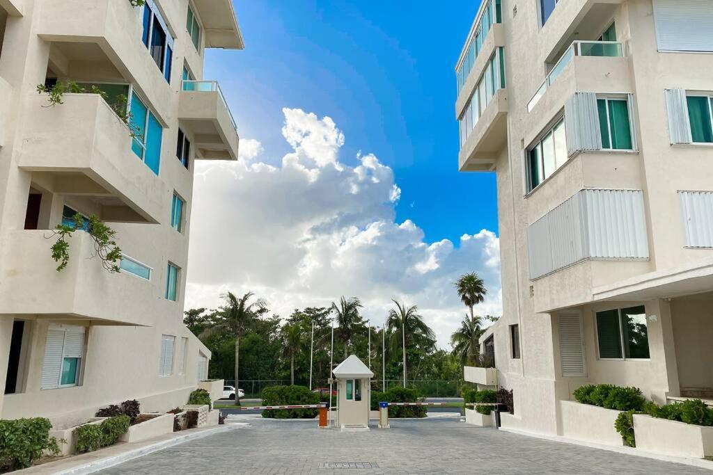 Beach Apartment Brisas Cancun, View And Private Garden, Zona Hotelera Cancun, Ground Floor Apartment *