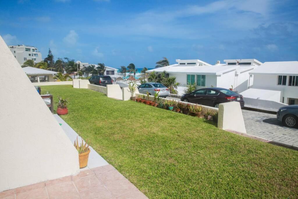 Apartment Beach Apartment Brisas Cancun, View And Private Garden, Zona Hotelera Cancun, Ground Floor Cancun