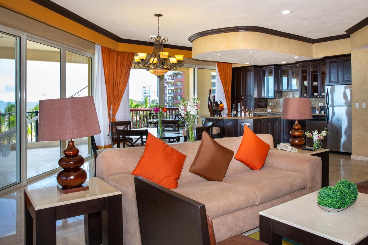 Del Palmar And Resort 5*