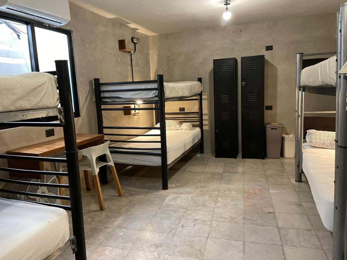Inn Moloch Hostel&suites