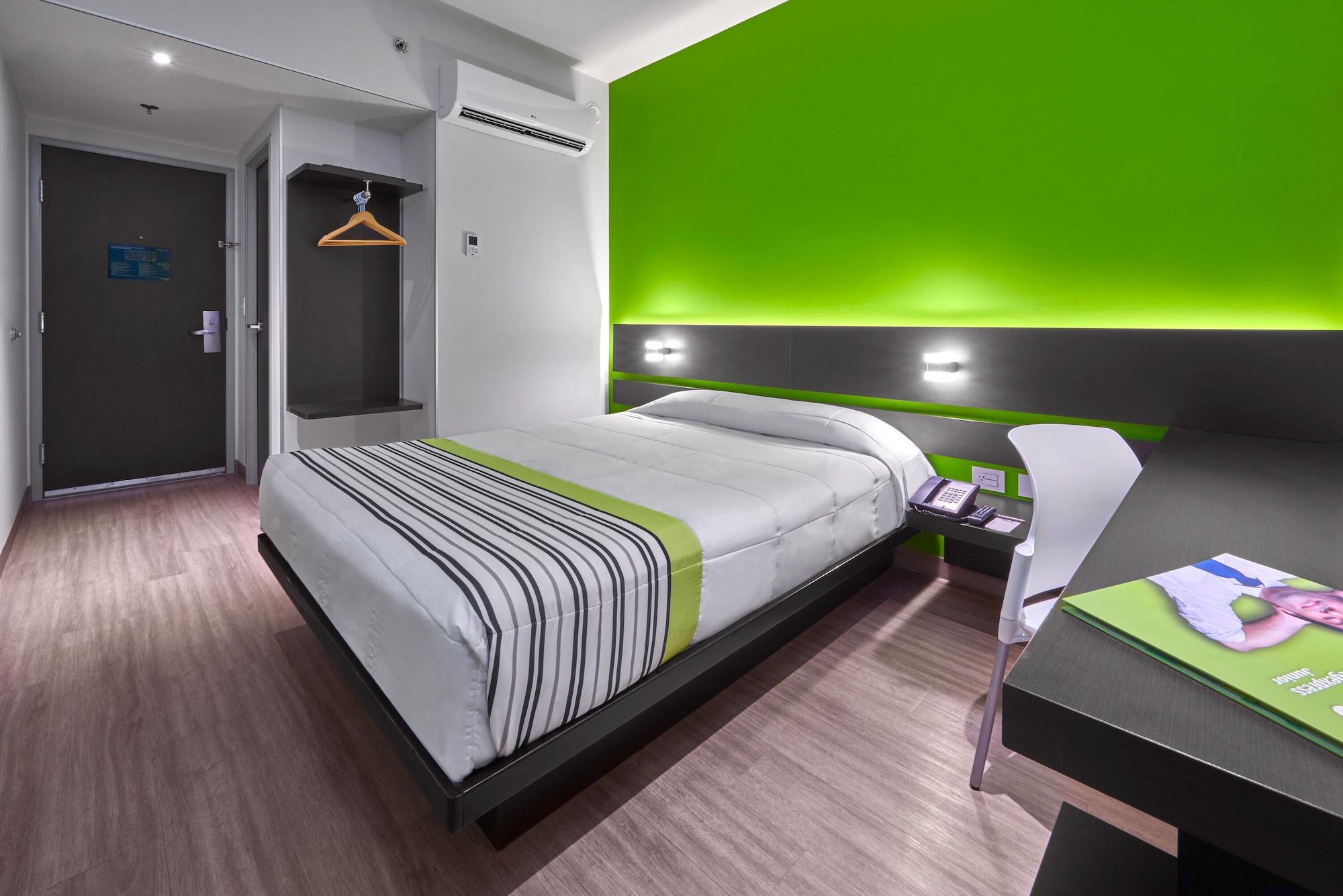 Express Junior By Marriott Hotel Cancun