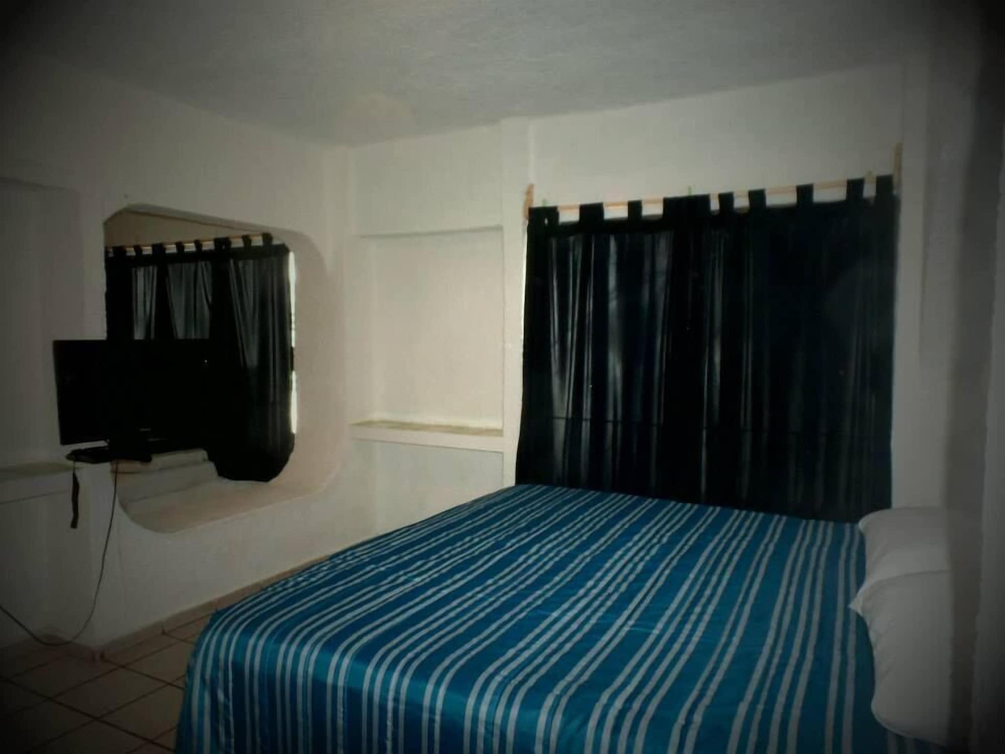 Ikaro Hotel Cancún