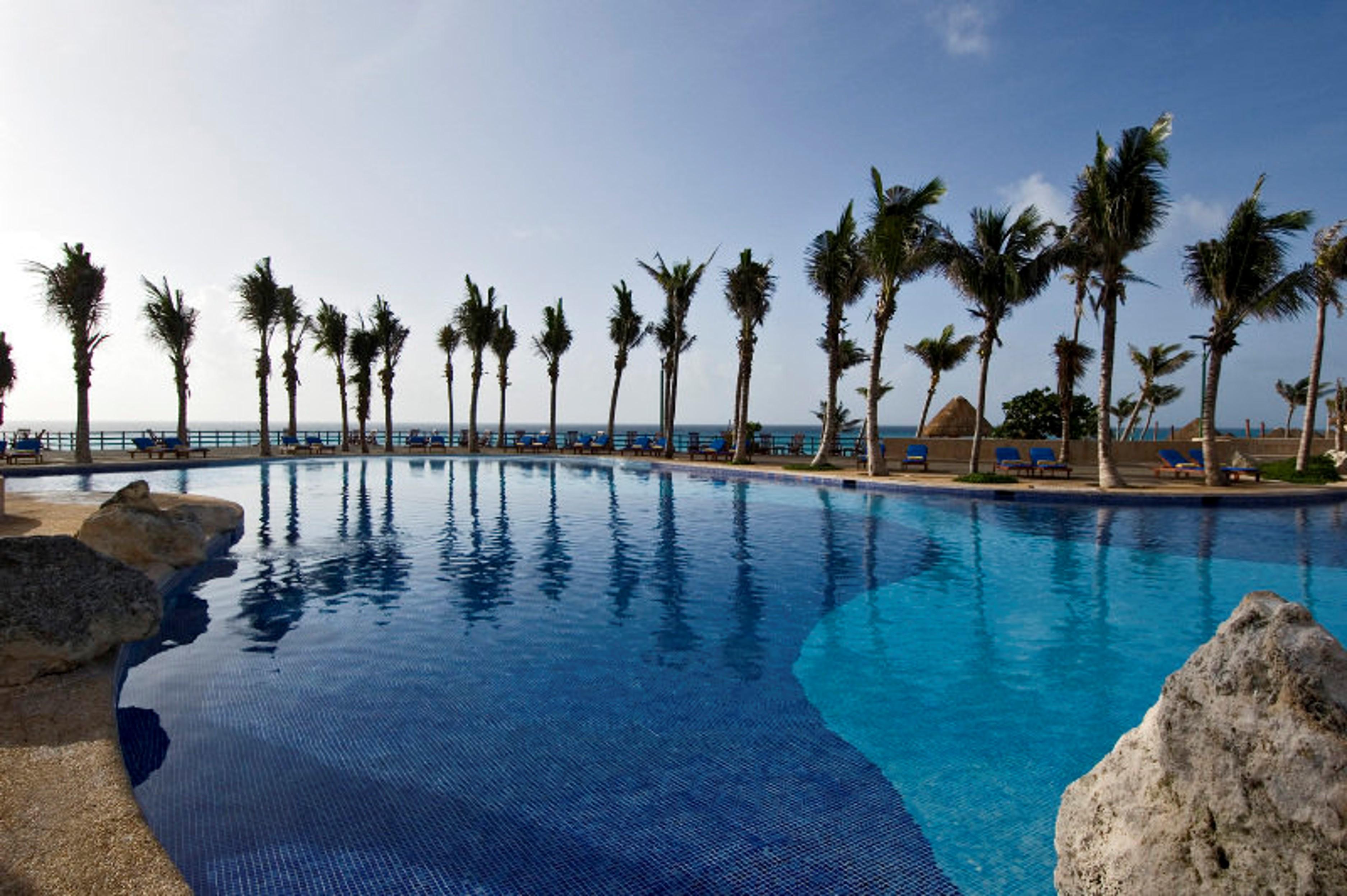 Grand Oasis Resort