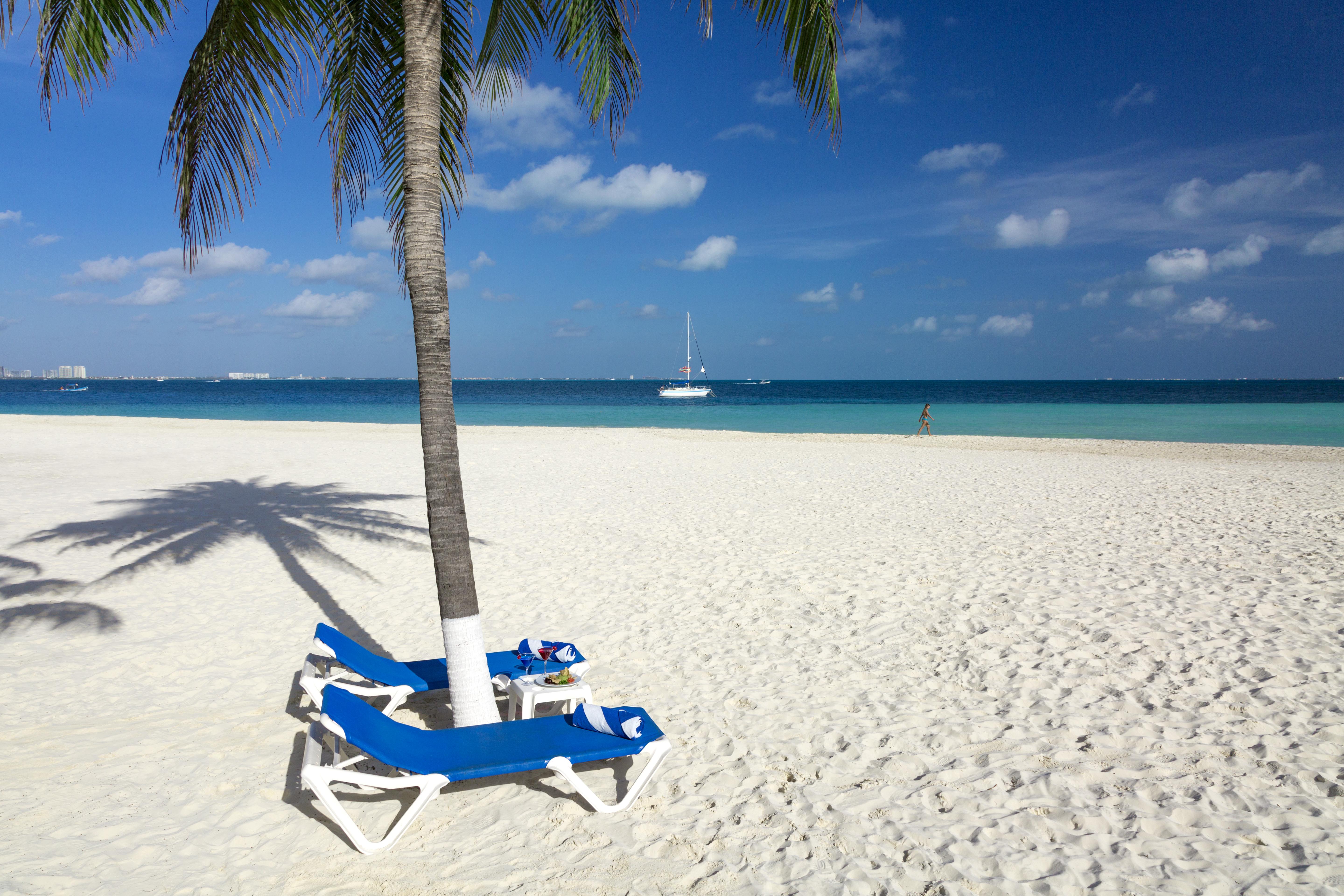 Beachscape Kin Ha & 4* Cancún