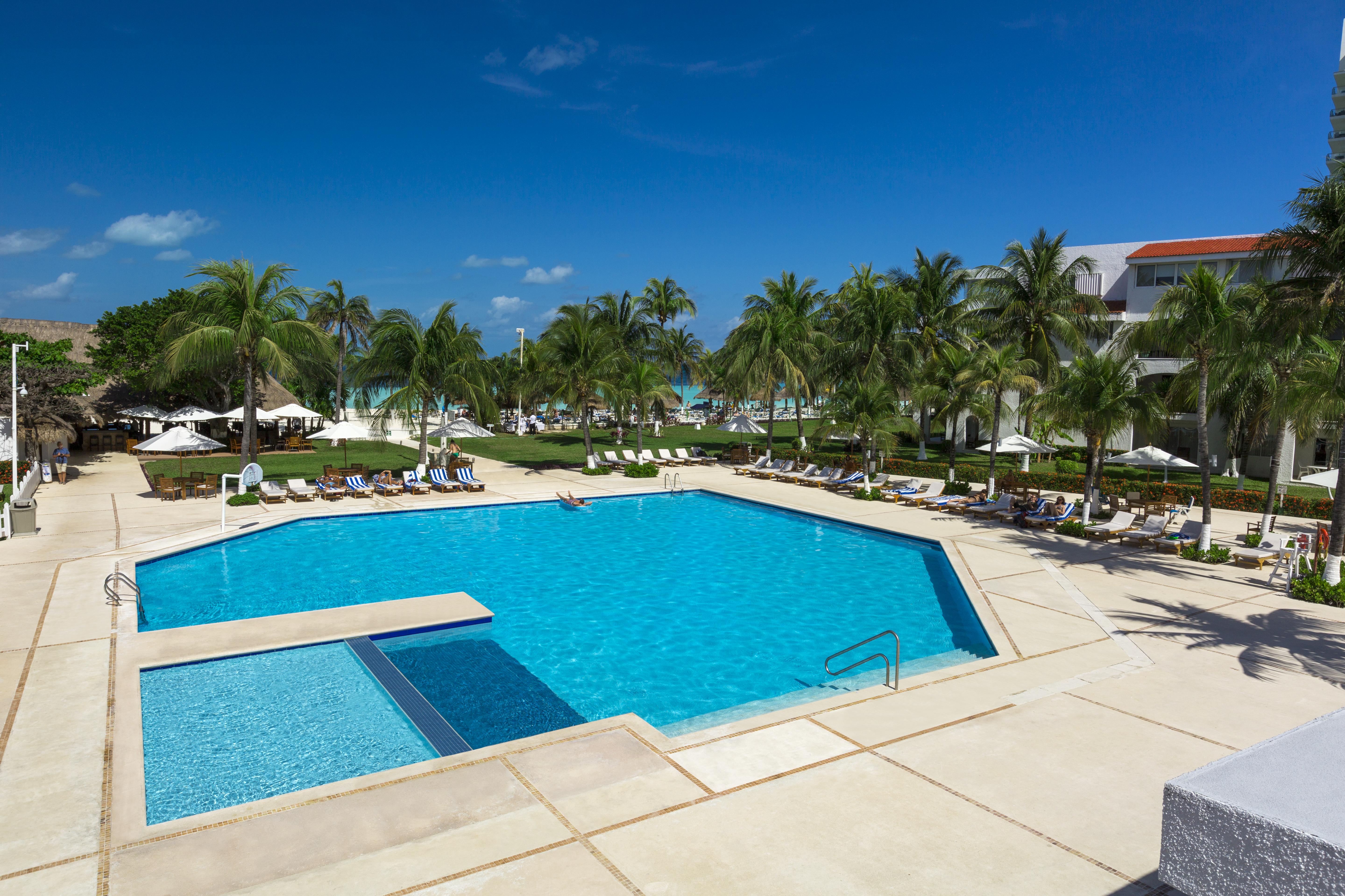 Beachscape Kin Ha & Hotel 4*