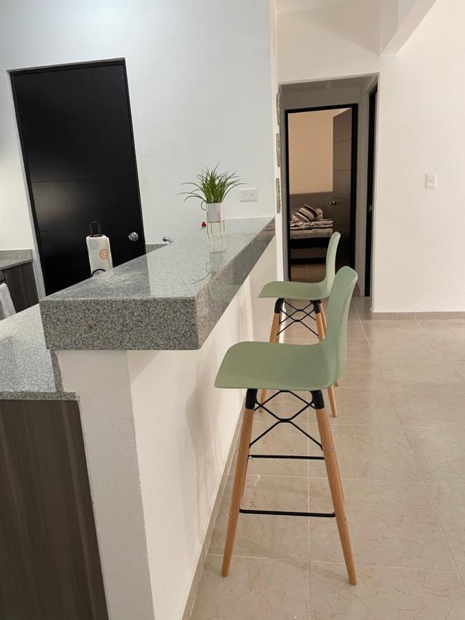 Lovely 2 Bedroom 2 Bathroom Apartment *