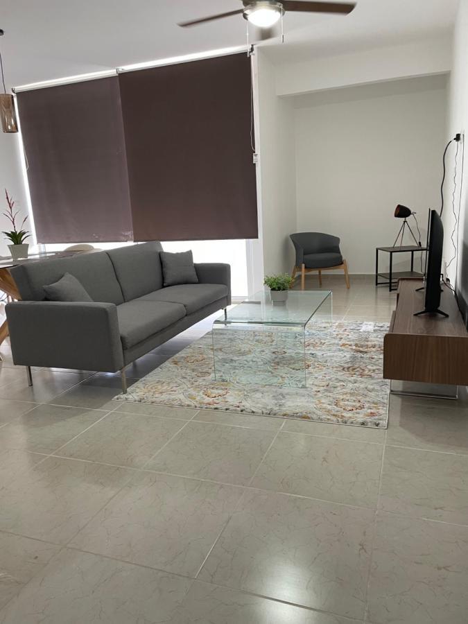 Apartment Lovely 2 Bedroom 2 Bathroom *