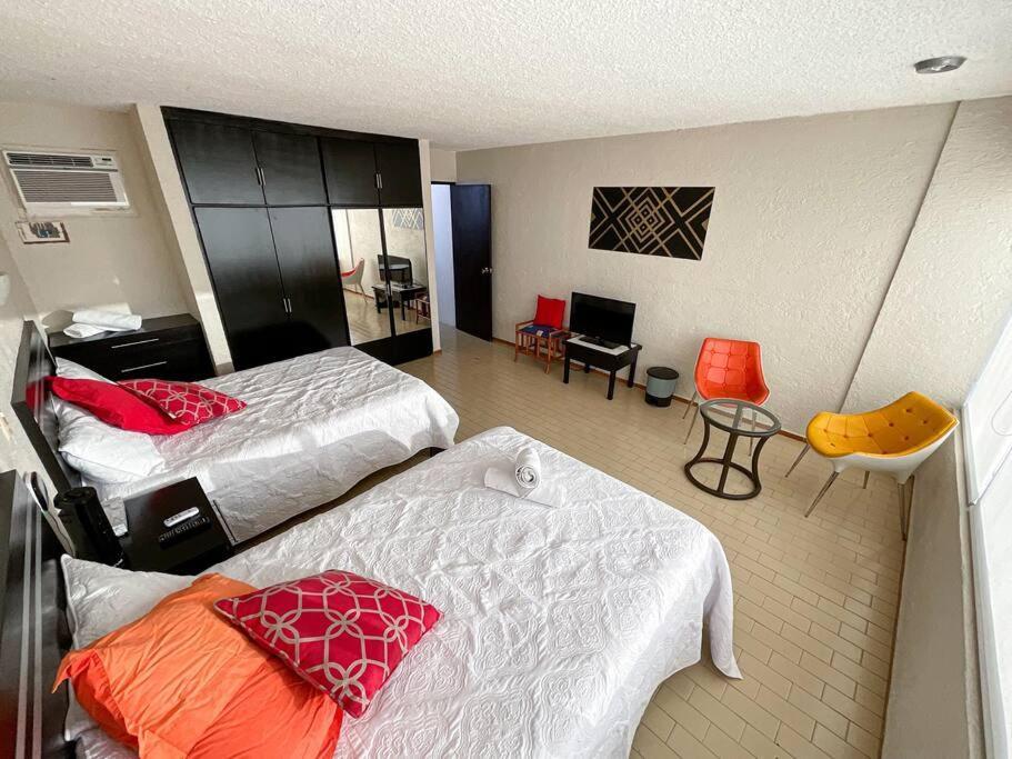 Apartamento Neat Beachfront At Brisas Cancún