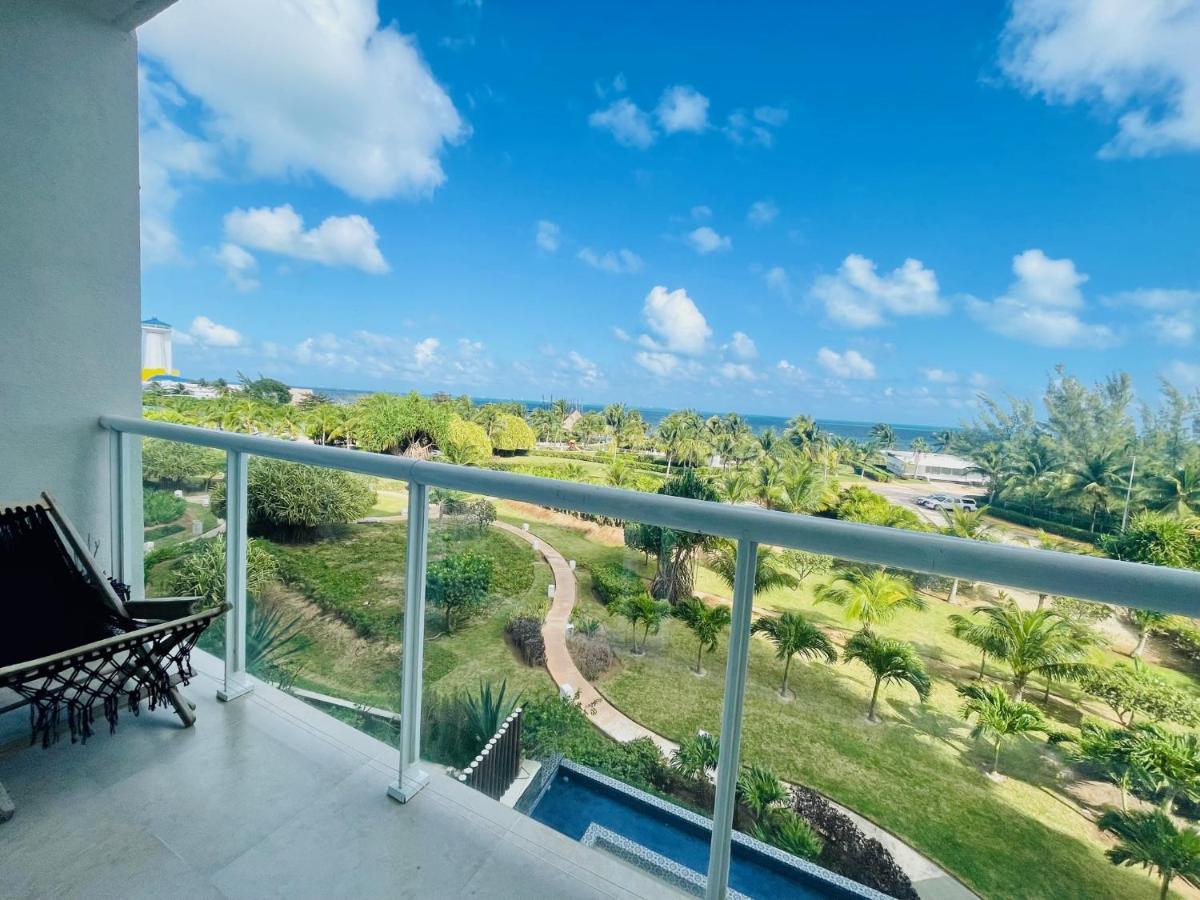 Punta Me Luxury Ocean View & Front