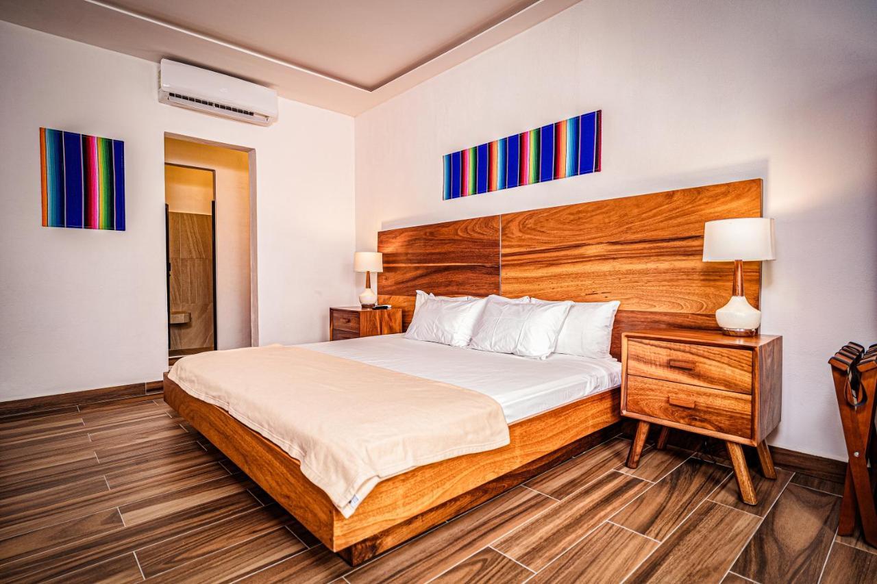 Hotel Nomads Party Cancun
