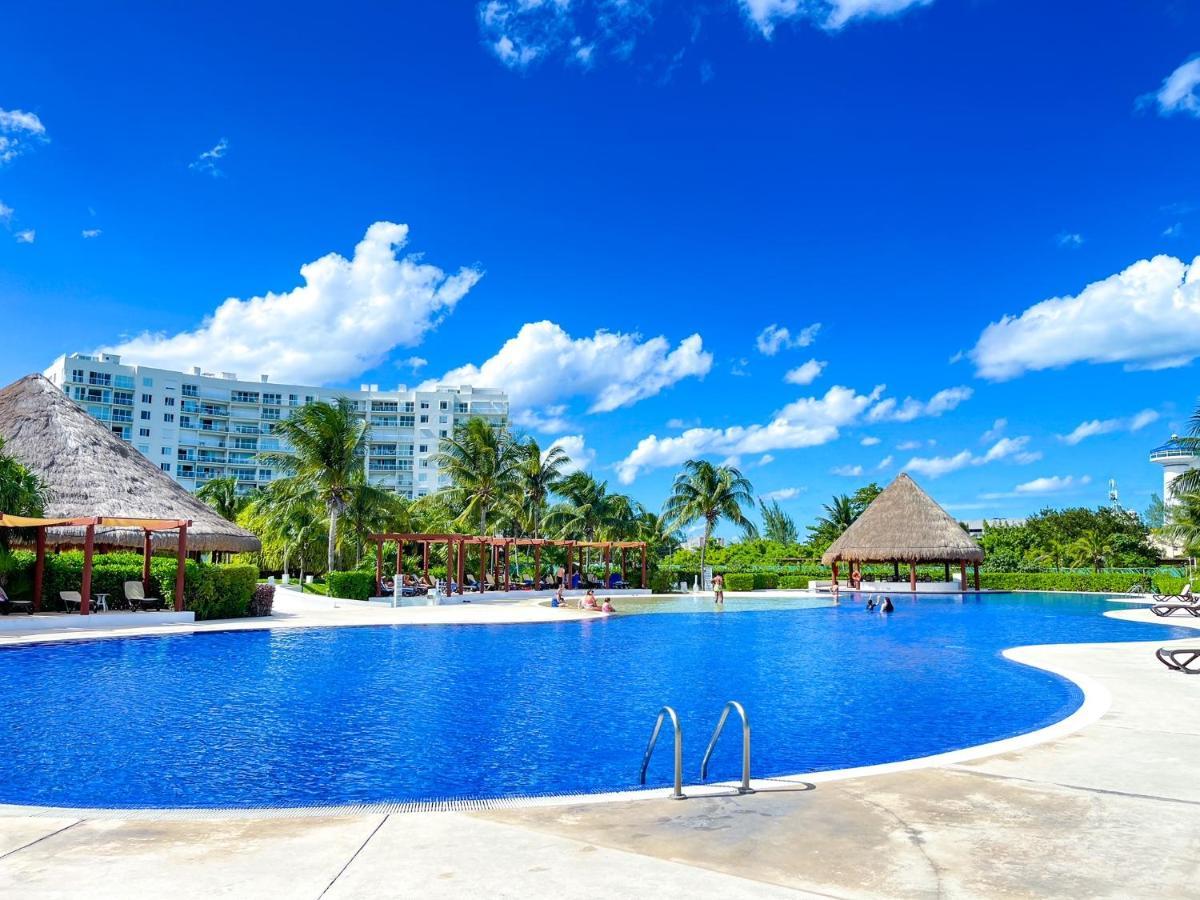 Punta Me Luxury Ocean View & Front Apartamento Cancún