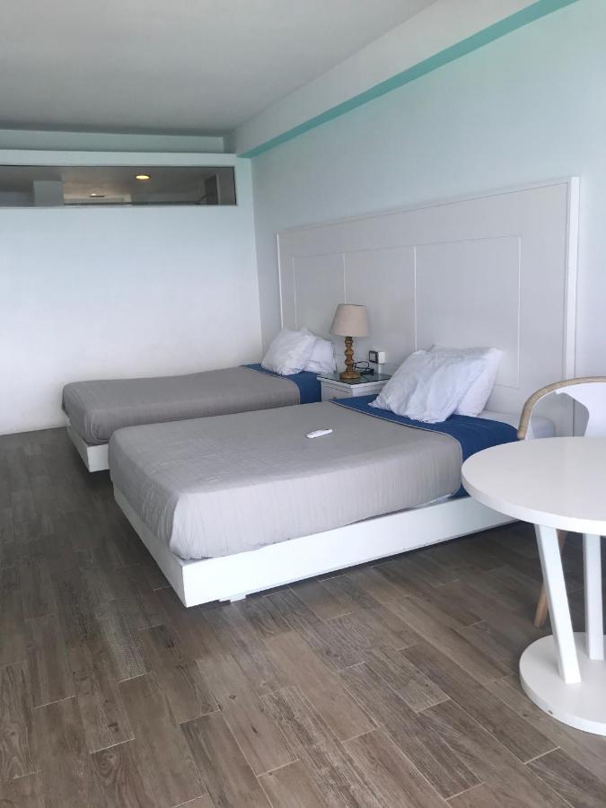 Until Brisas Cancun
