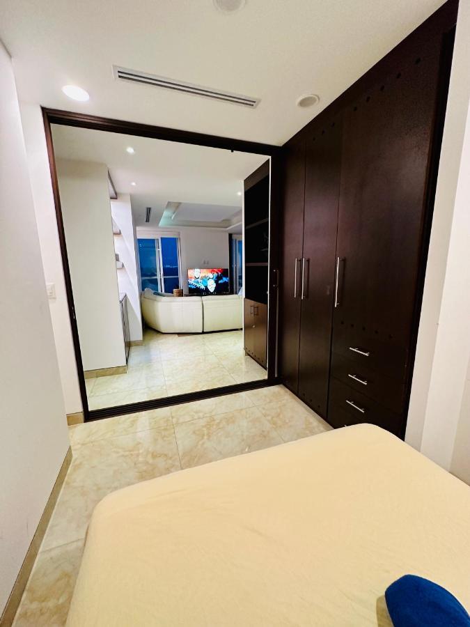 Punta Me Luxury Ocean View & Front *