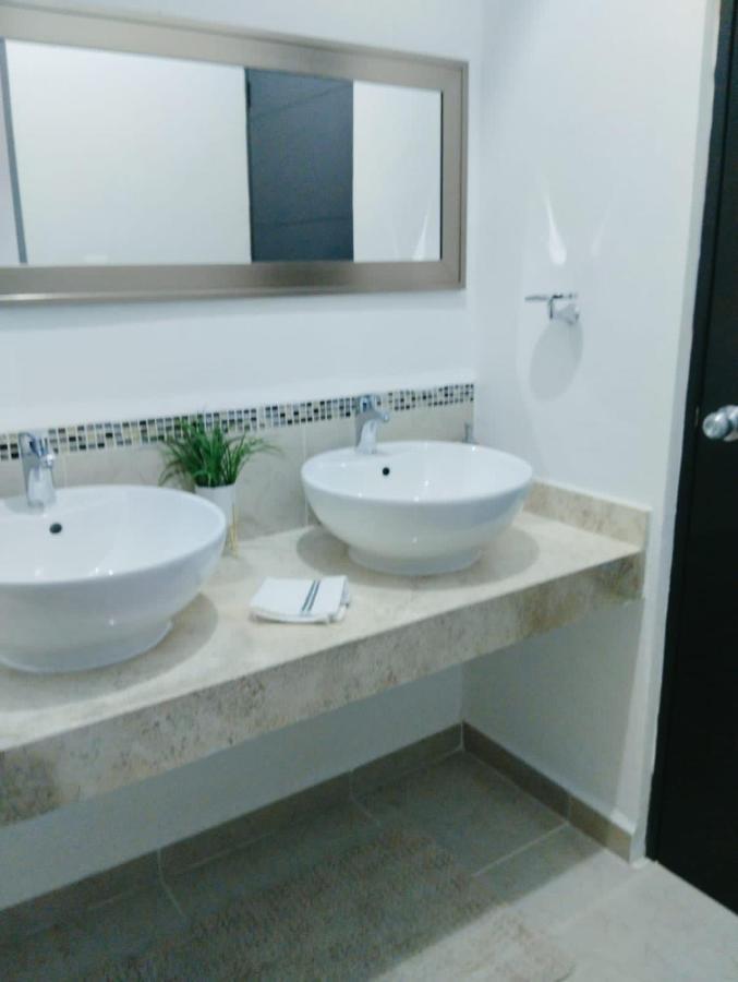 Apartment Lovely 2 Bedroom 2 Bathroom *