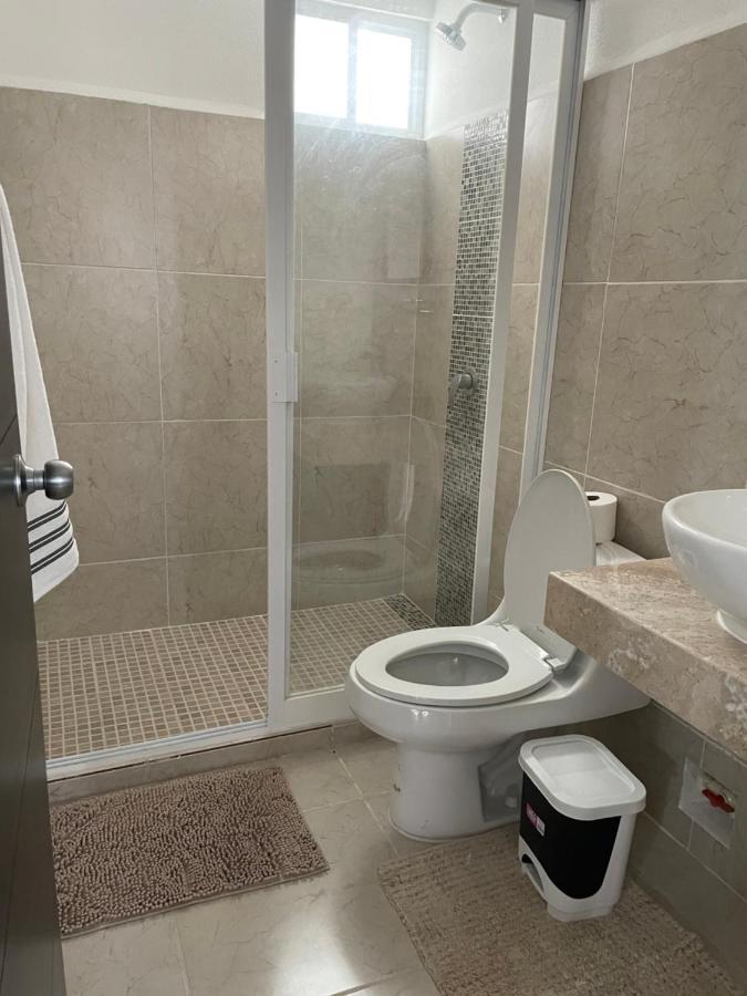 Apartment Lovely 2 Bedroom 2 Bathroom *