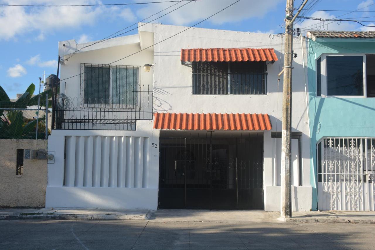 Casa De Renta Erizo 8, Cancún. Mercado 28 *