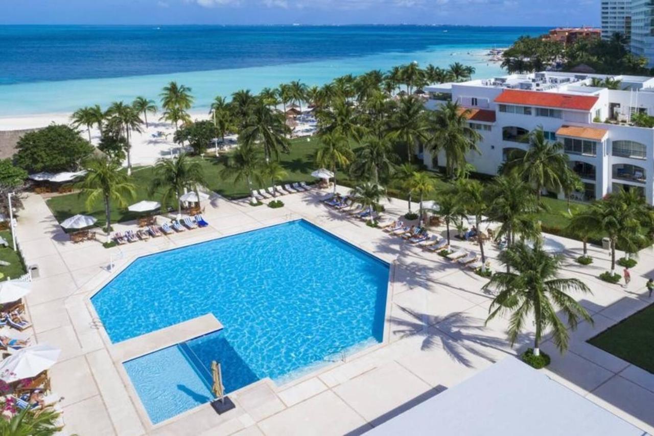 Fantastic Family On The Of Apartamento Cancún