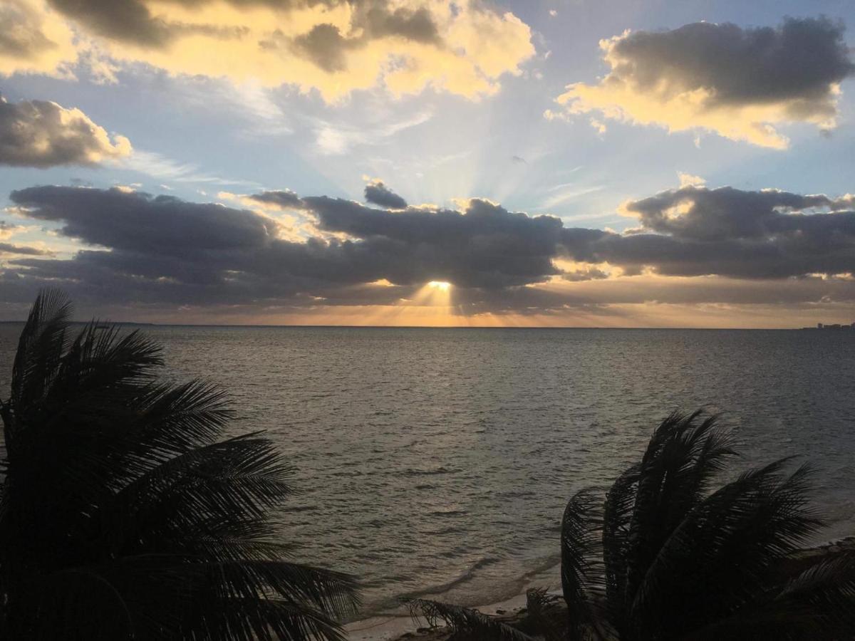 Punta Me With Sea View & Cancún