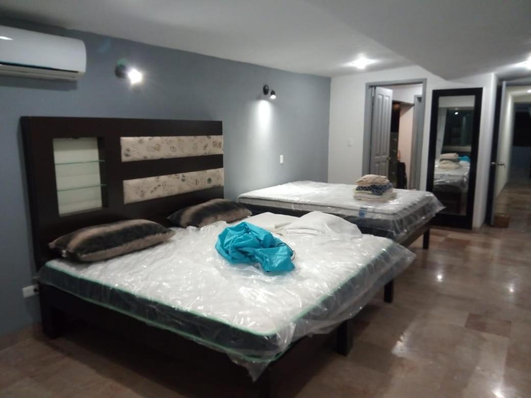 Large Penthouse On Lagoon, Fantastic Views, Across From * Cancún