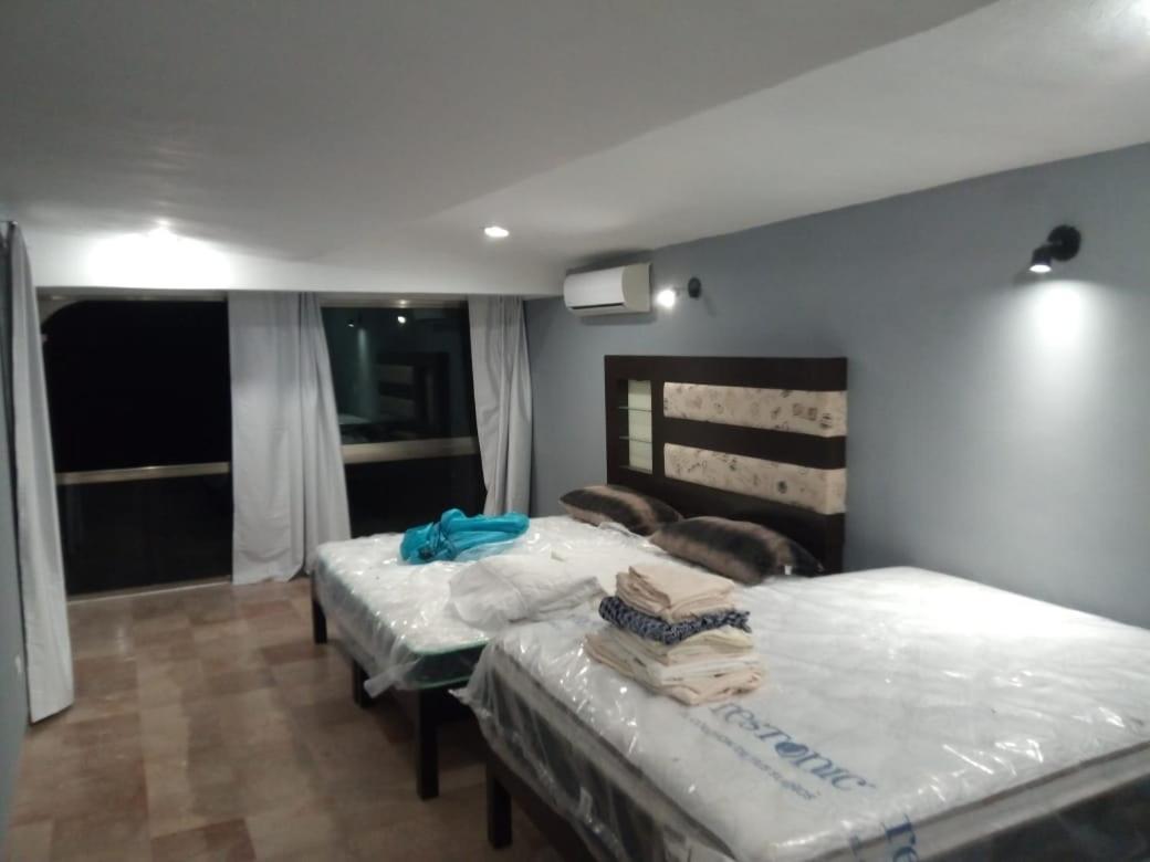 Large Penthouse On Lagoon, Fantastic Views, Across From Cancún