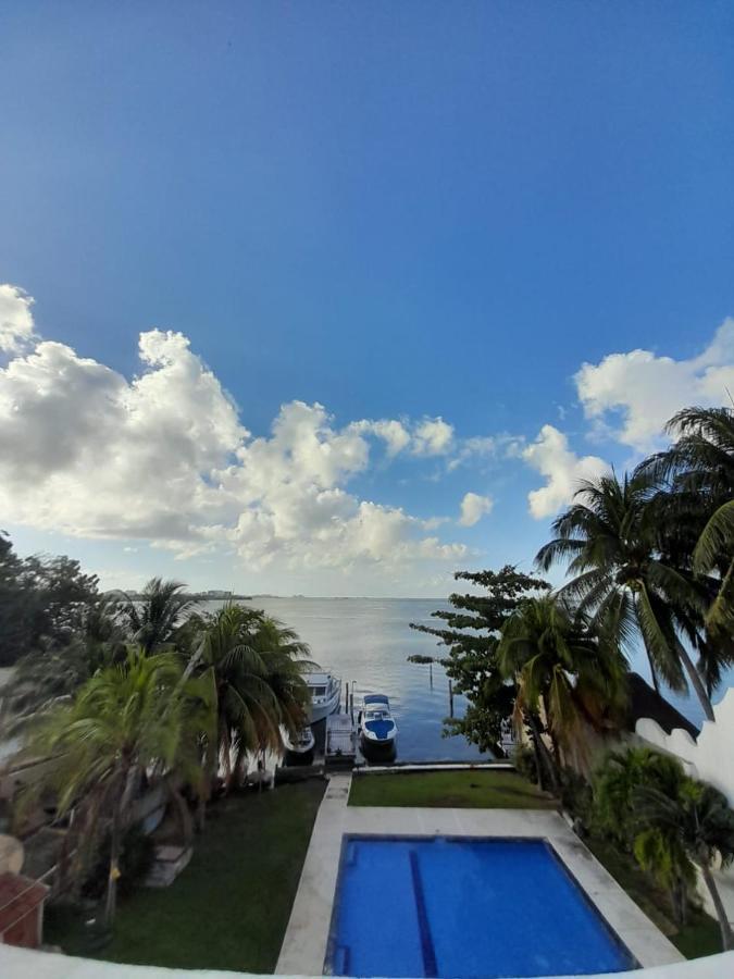 Large Penthouse On Lagoon, Fantastic Views, Across From Cancún