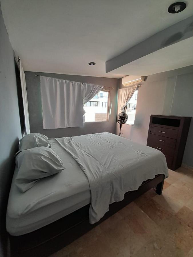 Large Penthouse On Lagoon, Fantastic Views, Across From Hostal