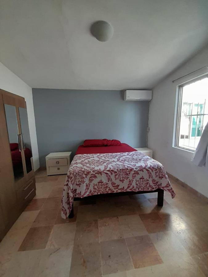 Hostal Large Penthouse On Lagoon, Fantastic Views, Across From Cancún