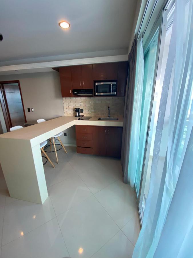 Ocean View Giness