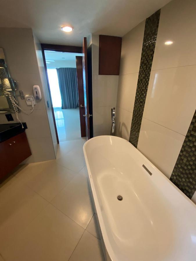 Ocean View Giness Cancún