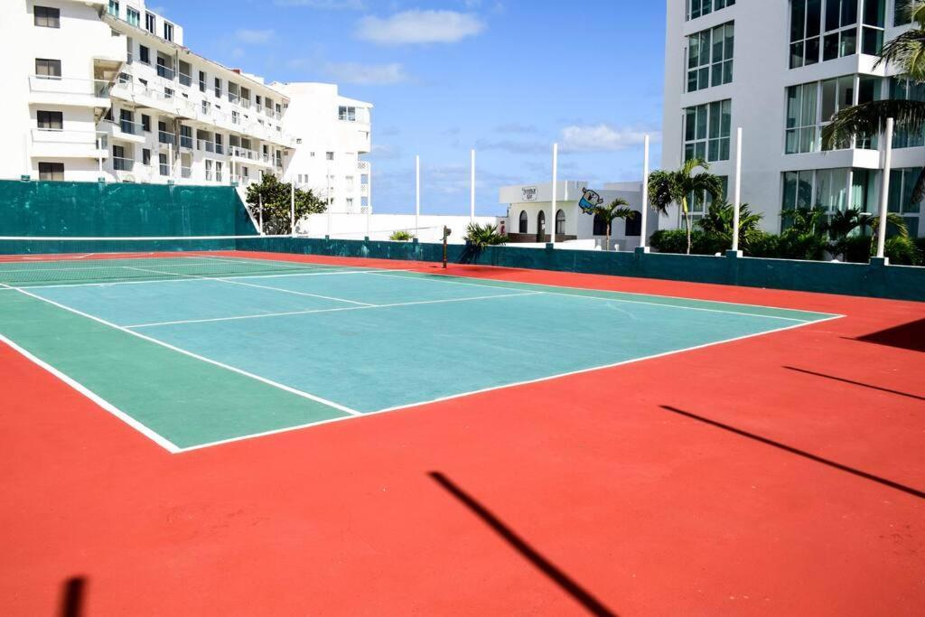 Luxury Ocean Front Apartment, 2 Bedroom Beach, Gym, Apartment Cancun