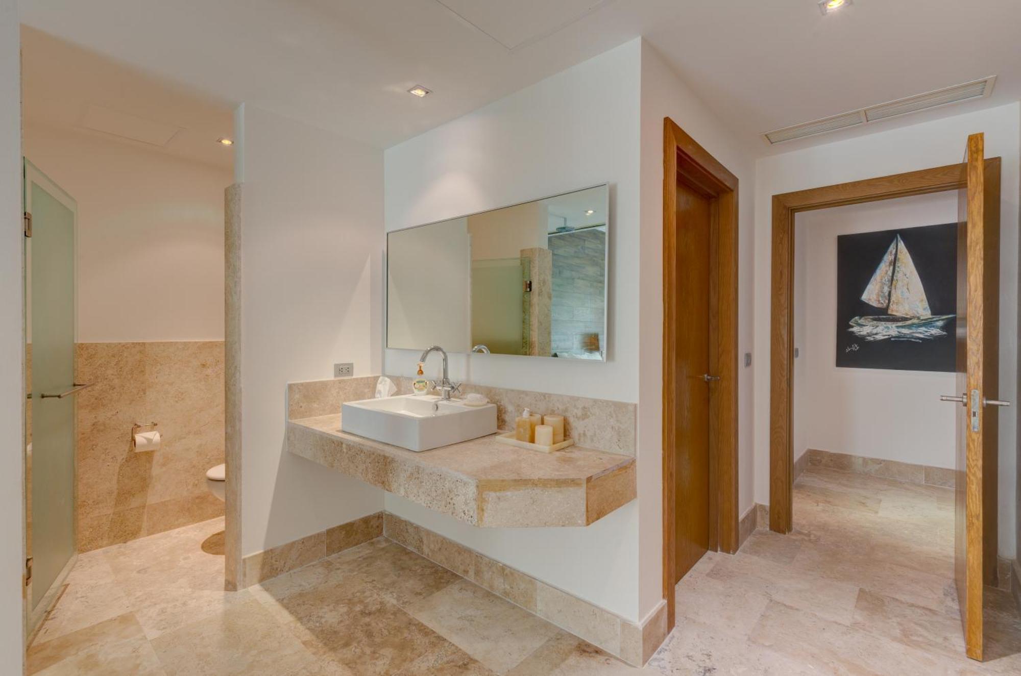 Beach Front Marina & Golf Luxe Playa Mujeres Apartamento *
