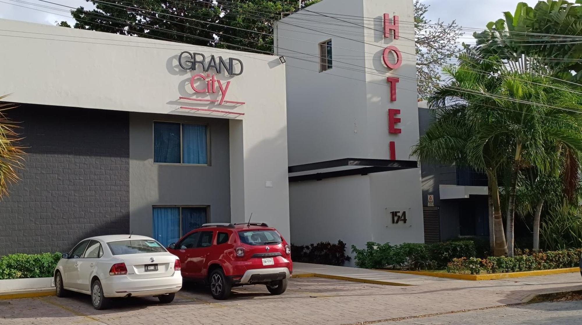 Grand 4*
