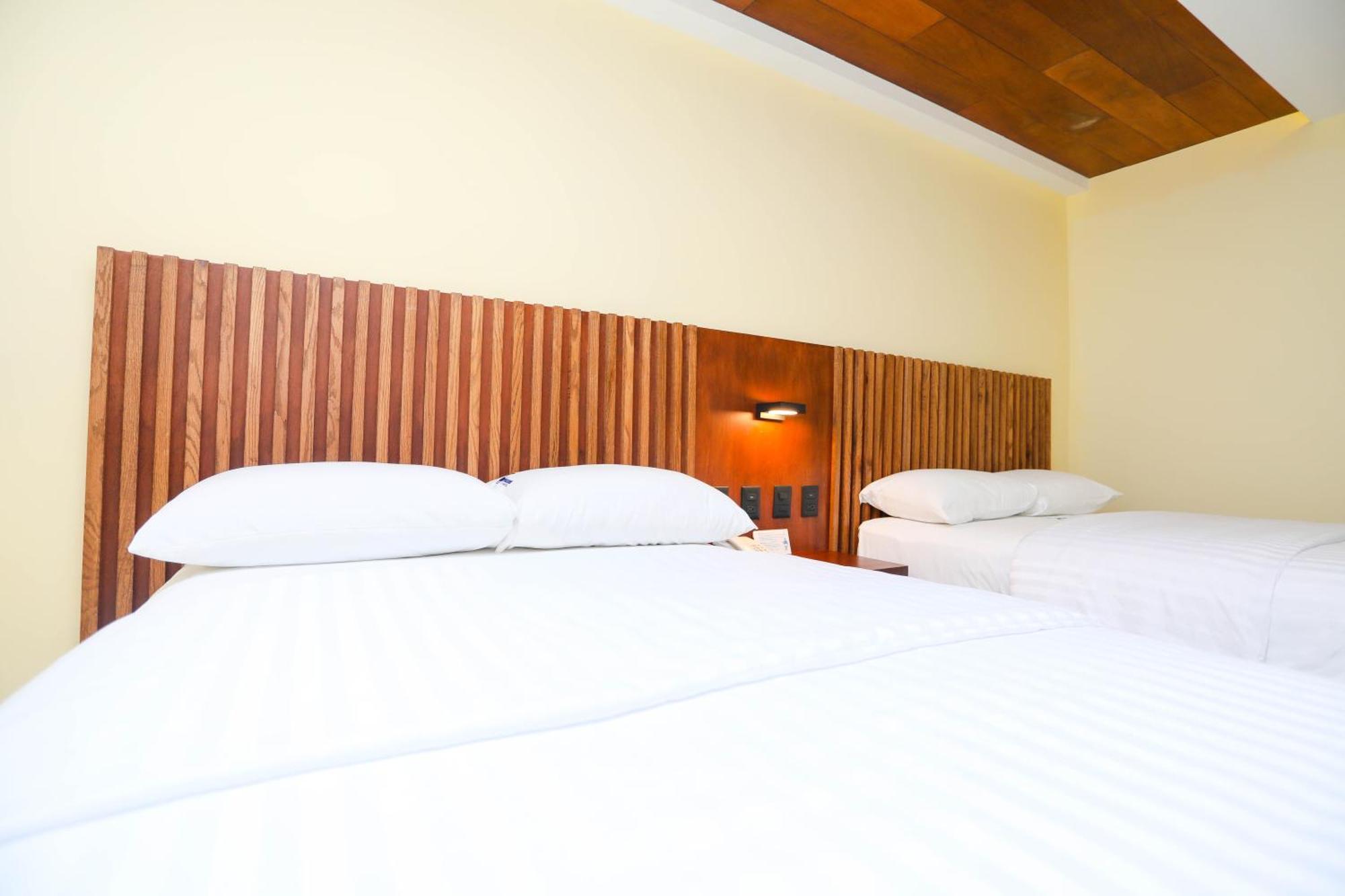 Hotel Parador Hotel 3*