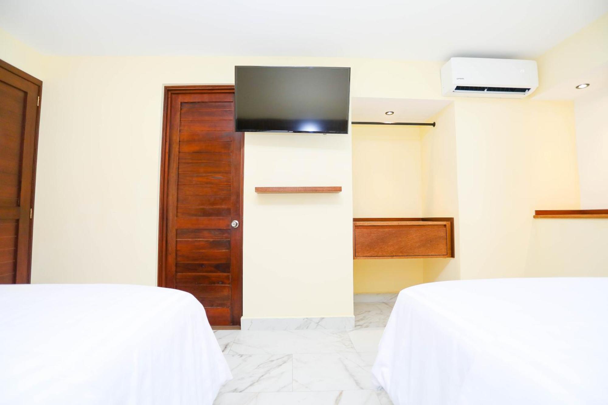 Hotel Parador 3*