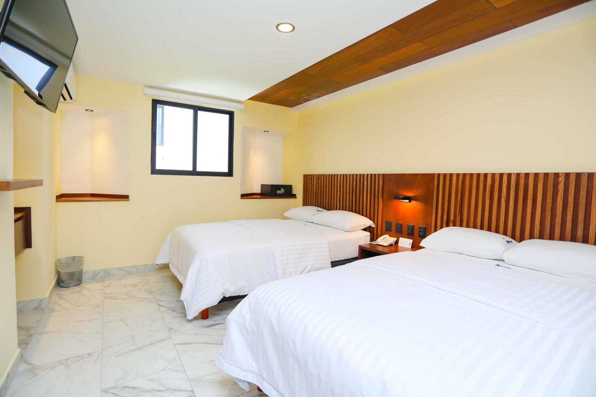 Hotel Parador Hotel 3*