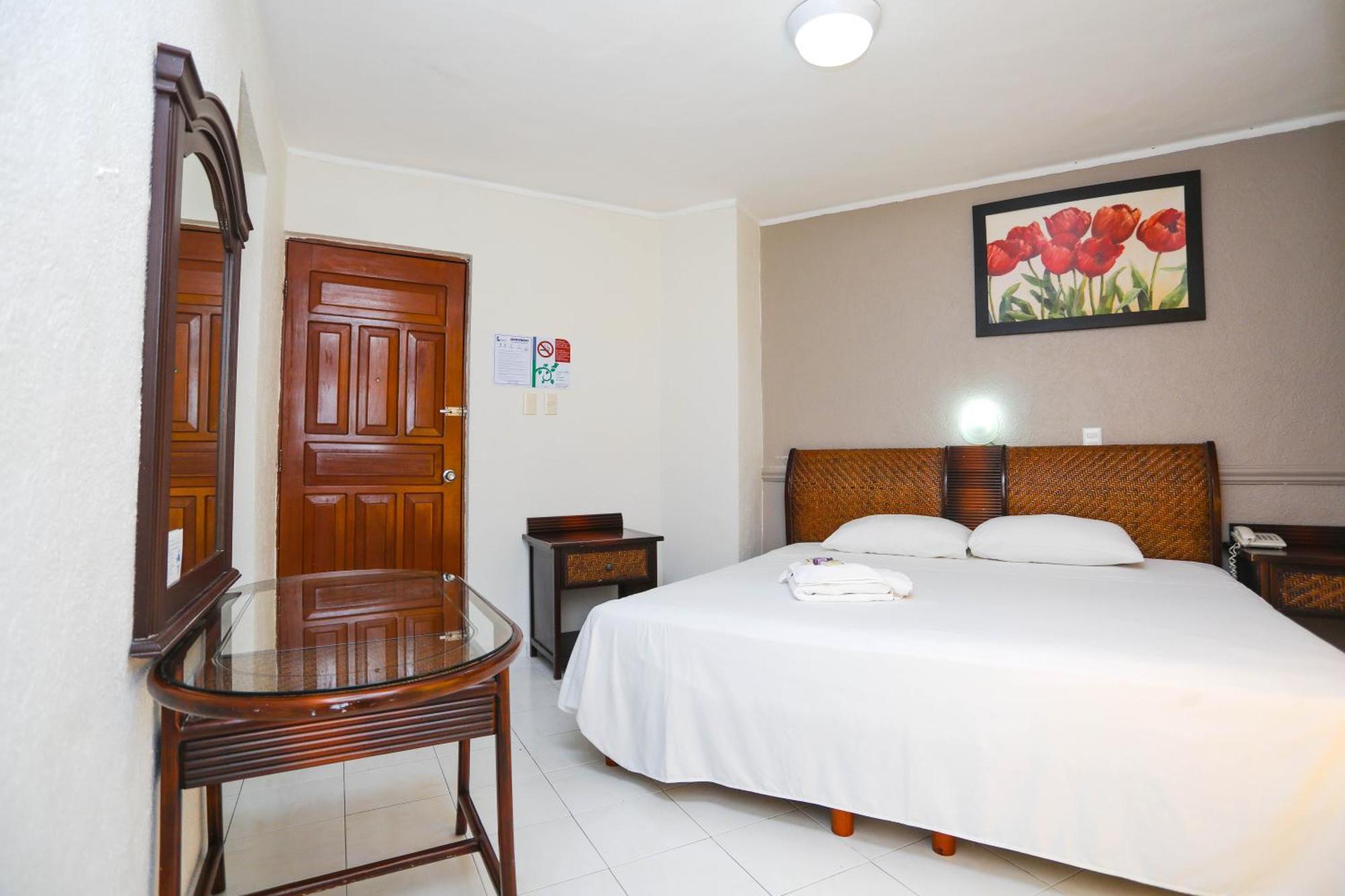 Hotel Parador Hotel 3*