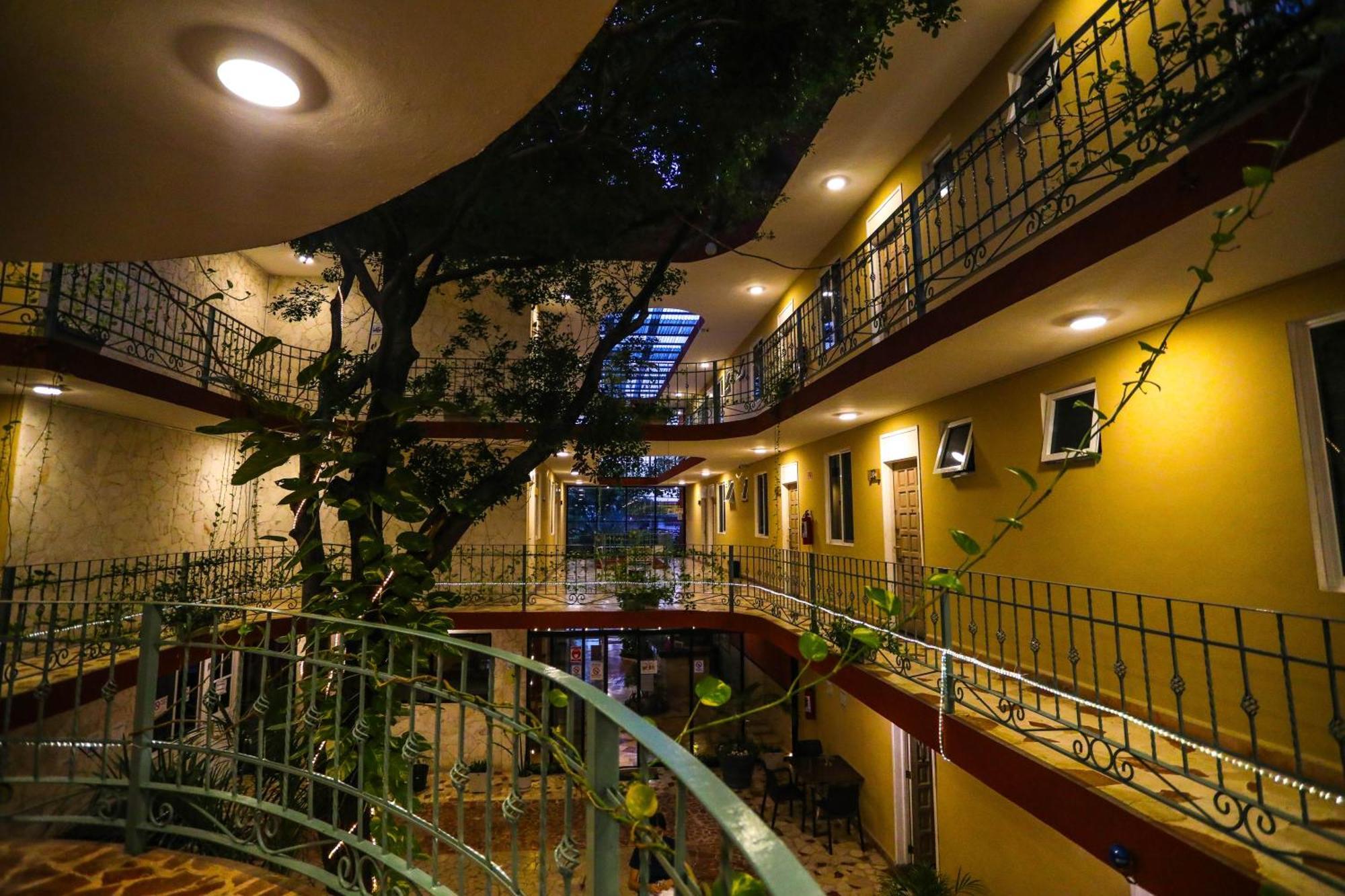 Hotel Santa Maria 3*