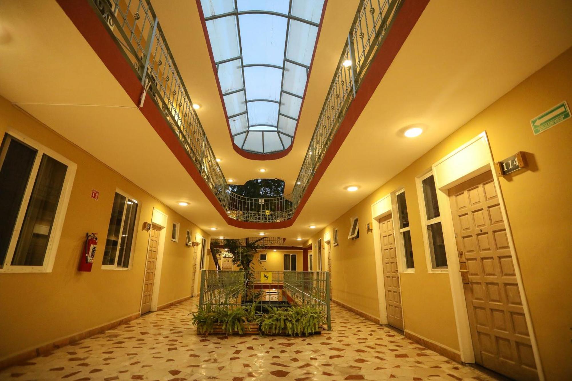 Hotel Santa Maria 3*
