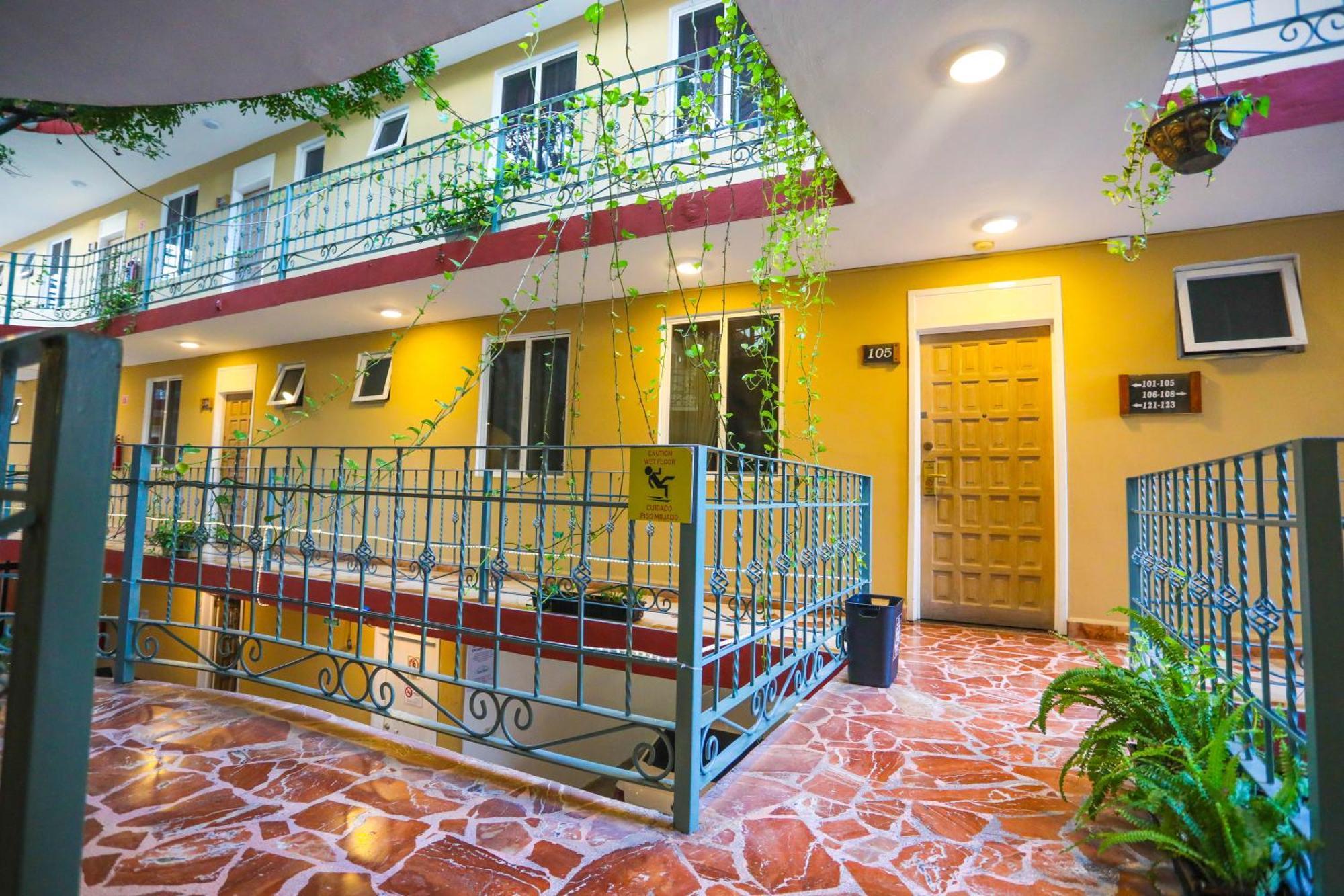 Santa Maria Hotel 3*