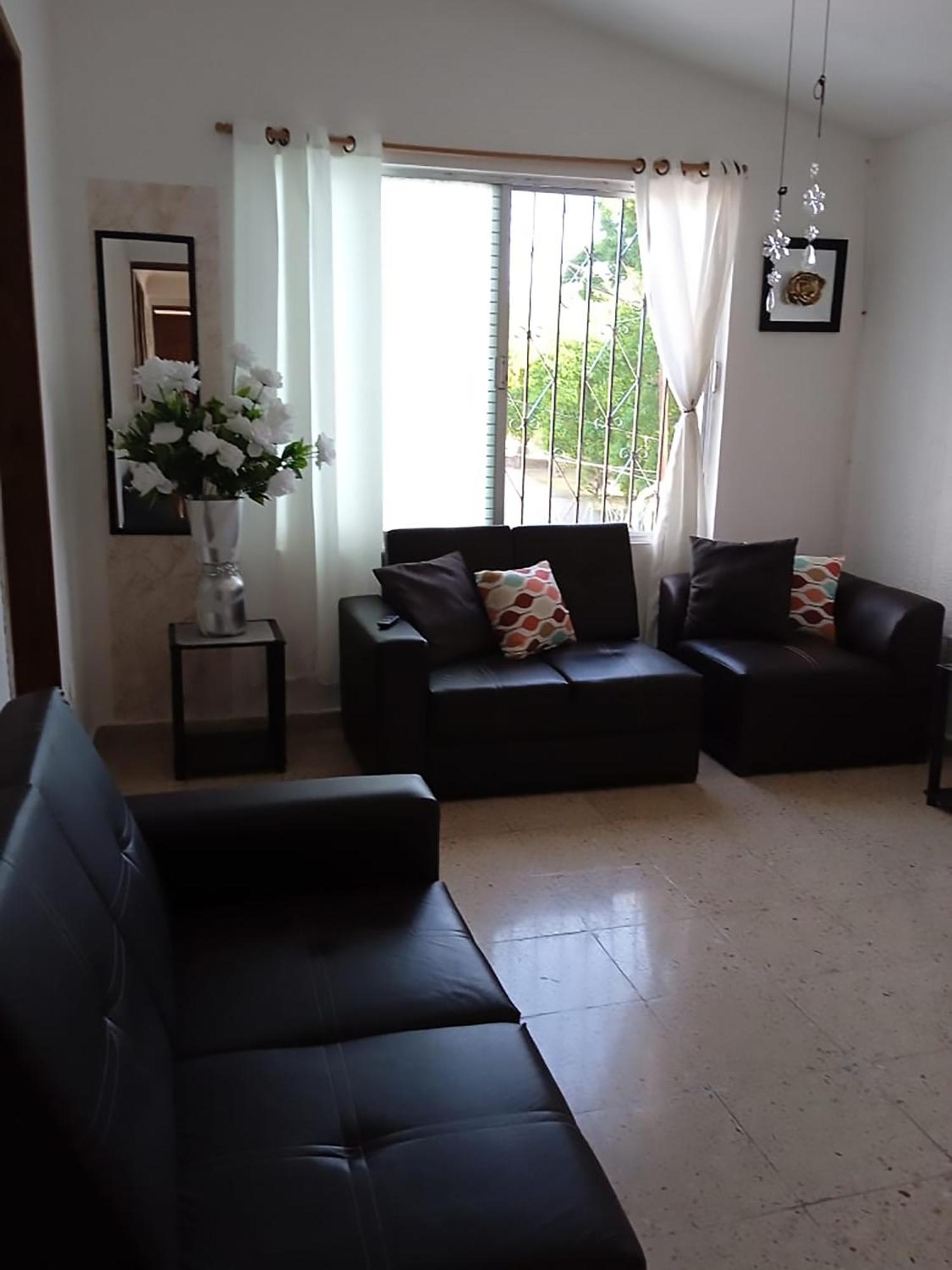 Casa De Renta Erizo 8, Cancún. Mercado 28 *