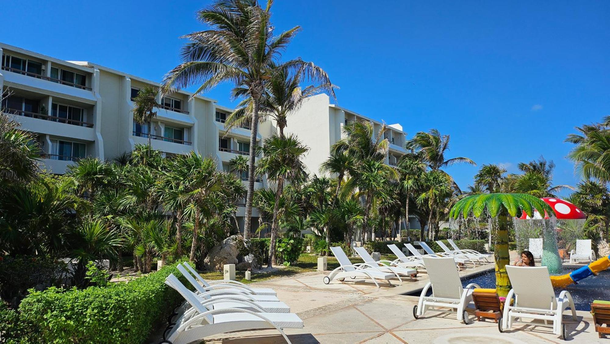 Front Apartment Cancun