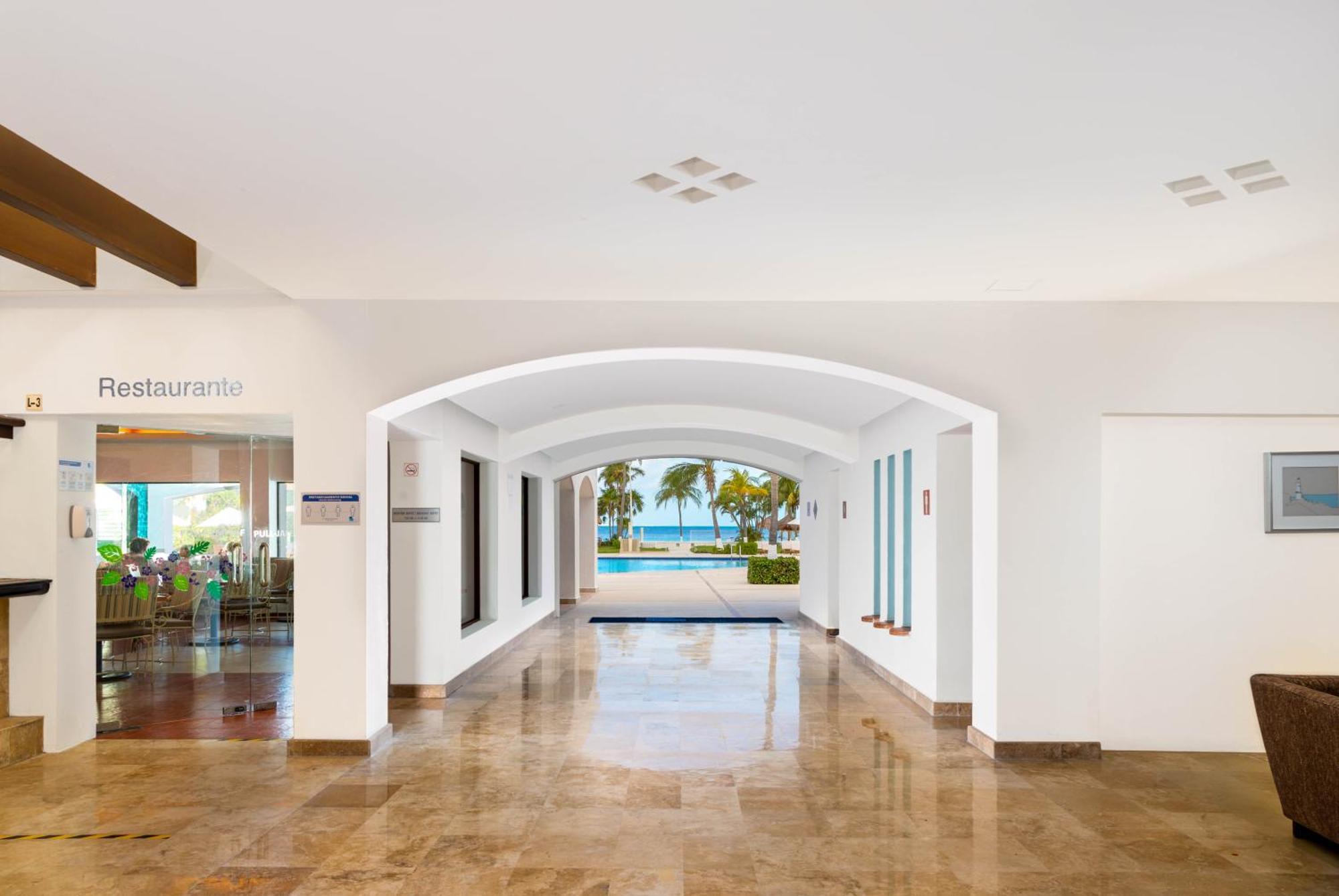 Beachscape Kin Ha & 4* Cancún