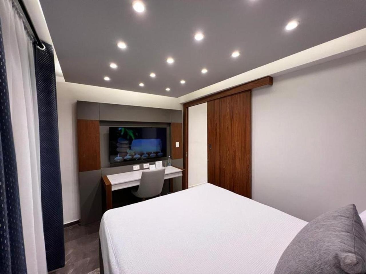 Seven Boutique Aparthotel