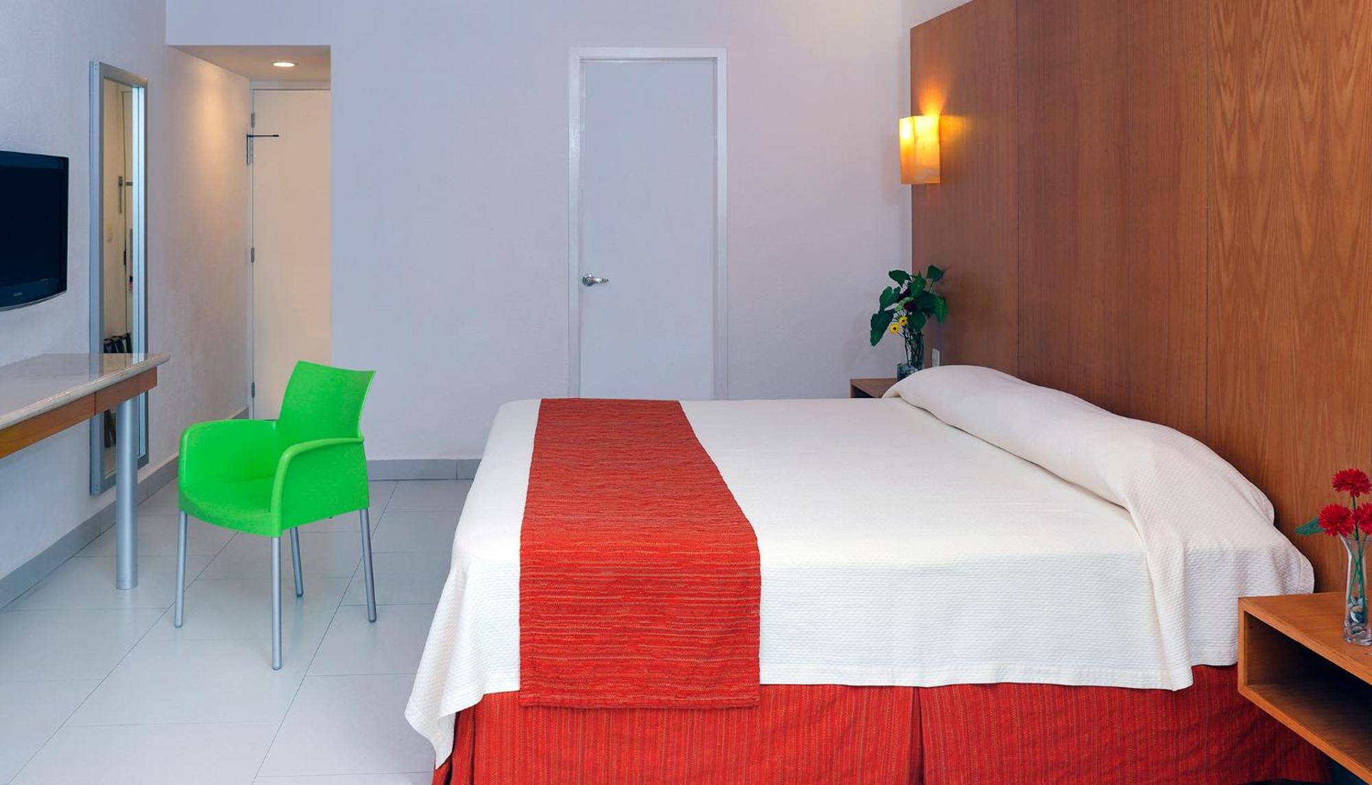 Hotel Adhara Express Cancún