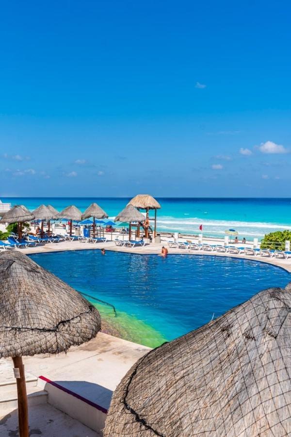 With Balcony & Partial Ocean View At Marlin Cancún