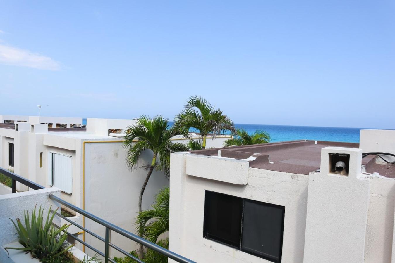 With Balcony & Partial Ocean View At Marlin *