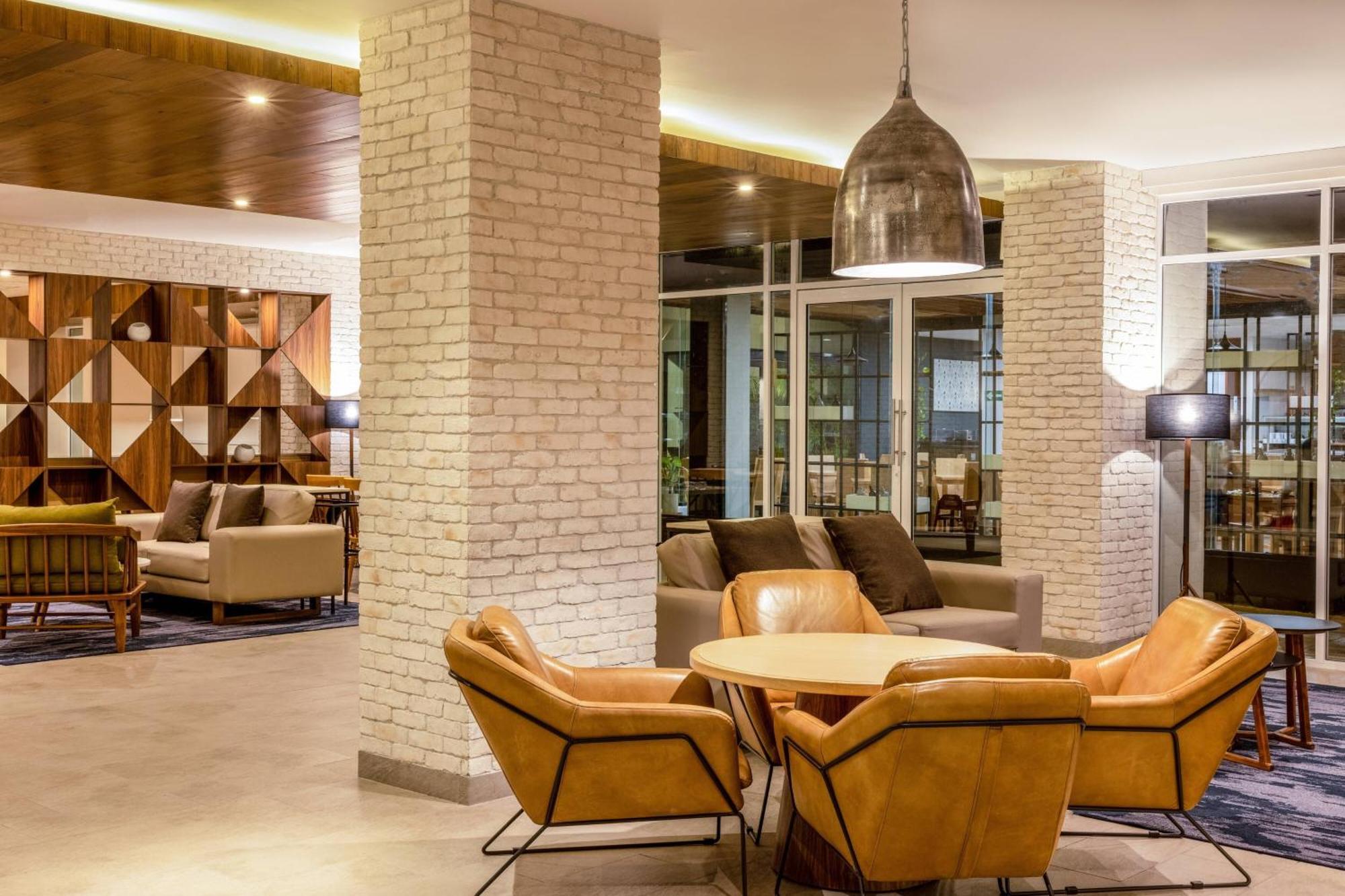 Fairfield By Marriott & Downtown Cancún