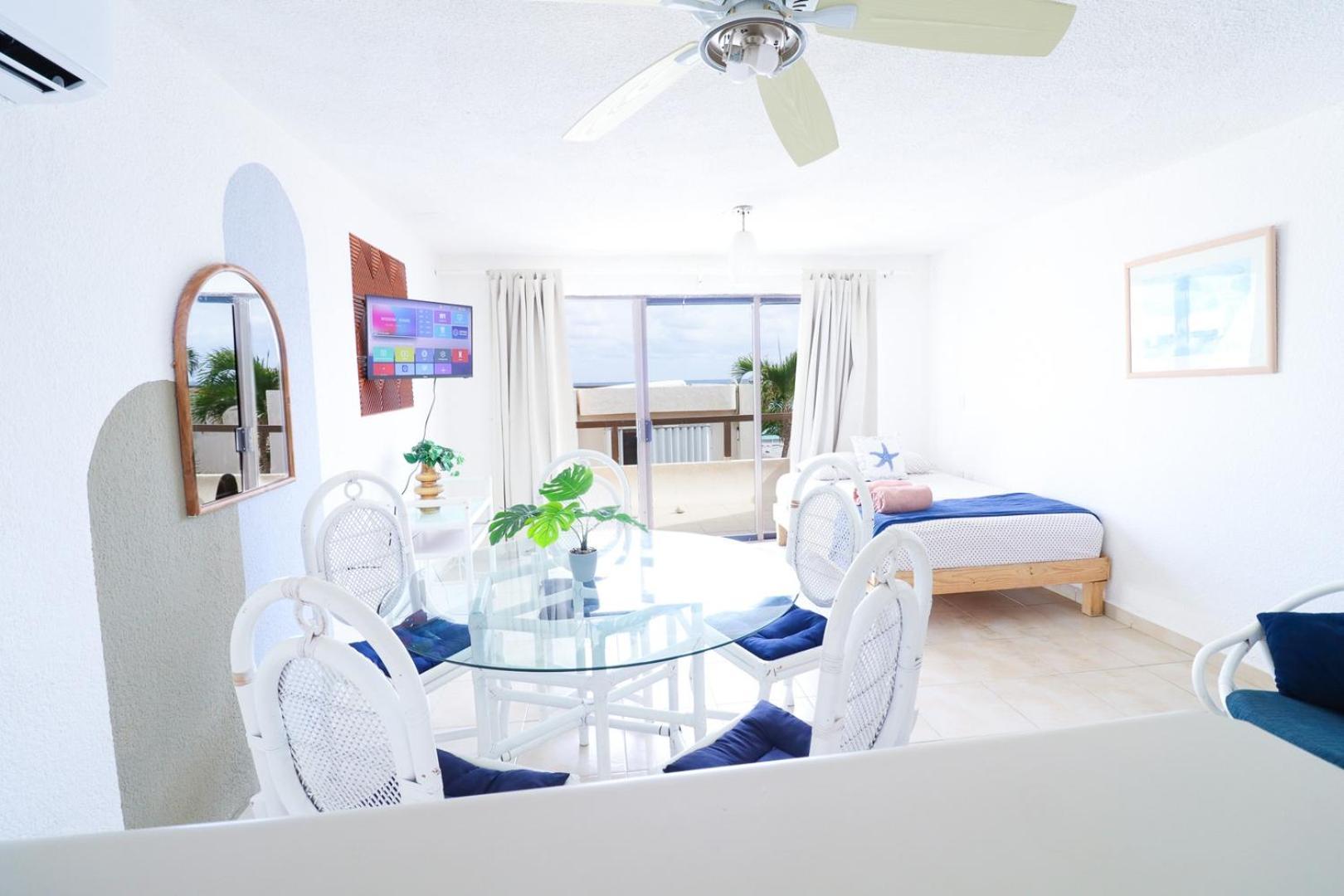 With Balcony & Partial Ocean View At Marlin Apartamento *