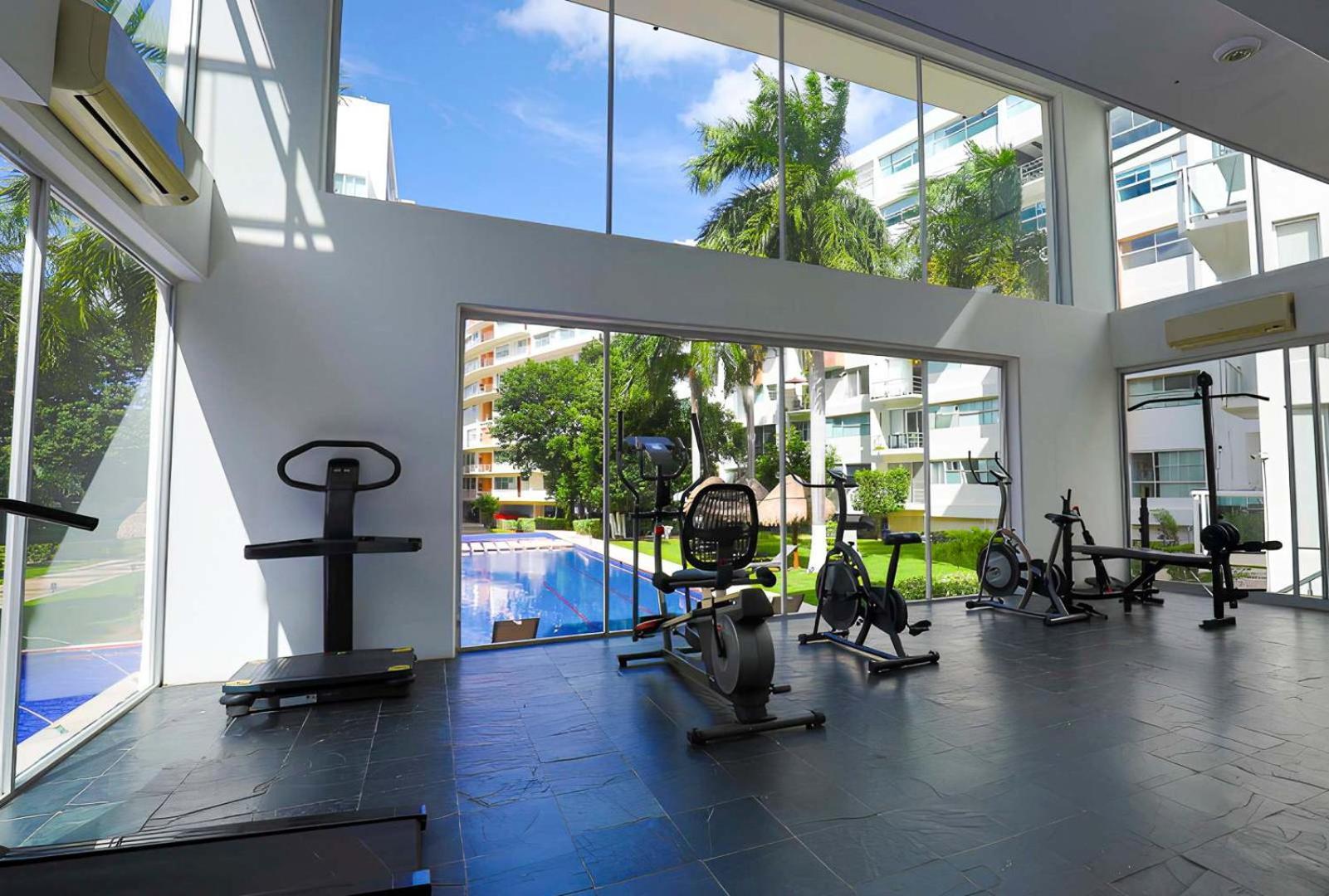 Apartamento Spacious With Gym & Pool *