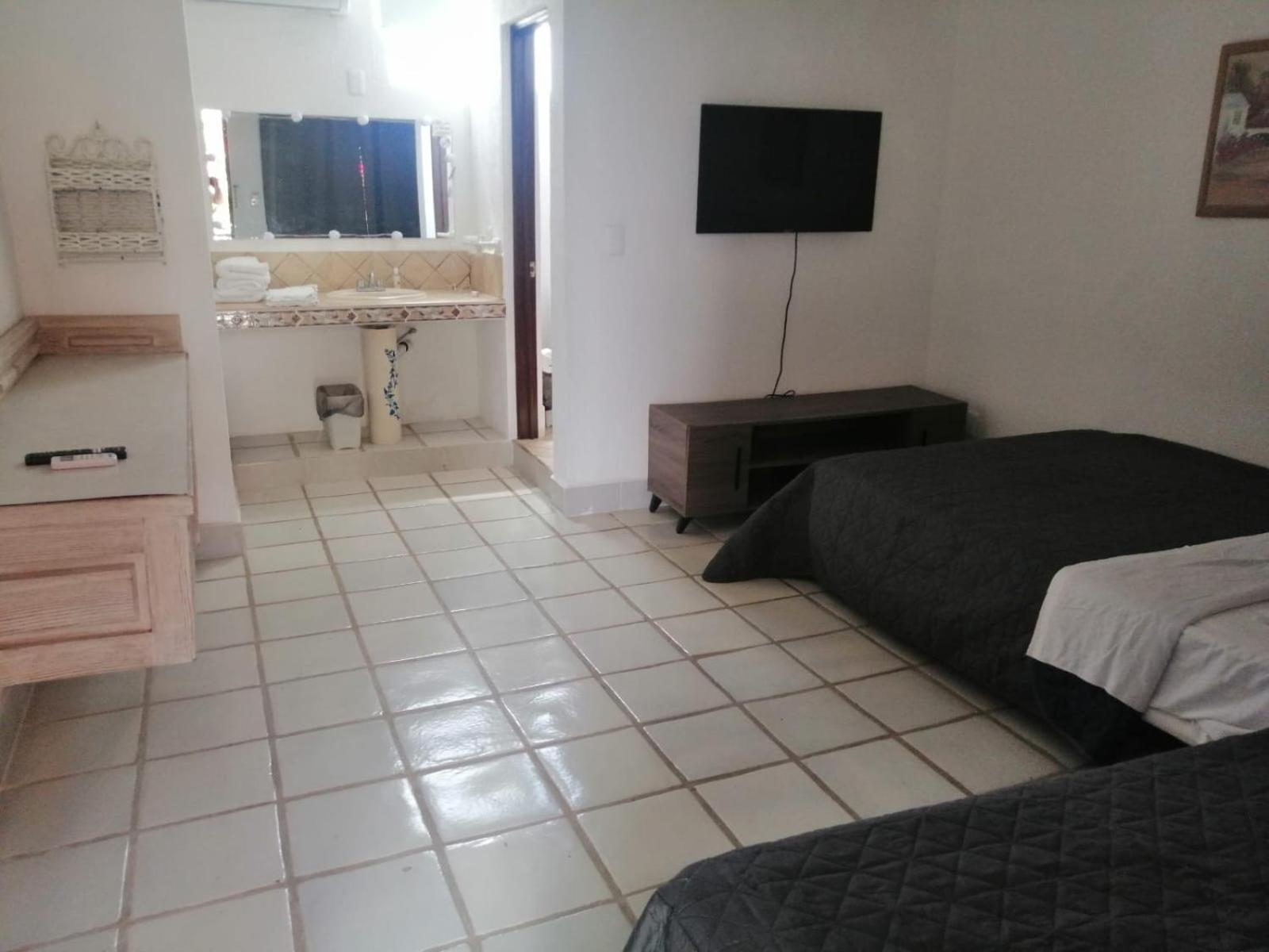 Majaguar Apartahotel